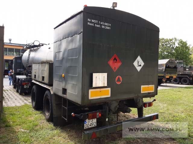 Cysterna paliwowa naczepa dystrybutor CND-21 (komplet składający się z ciągnika 3-osiowego JELCZ 642 oraz cysterny na naczepie 2-osiowej o poj. 21 000 l) 